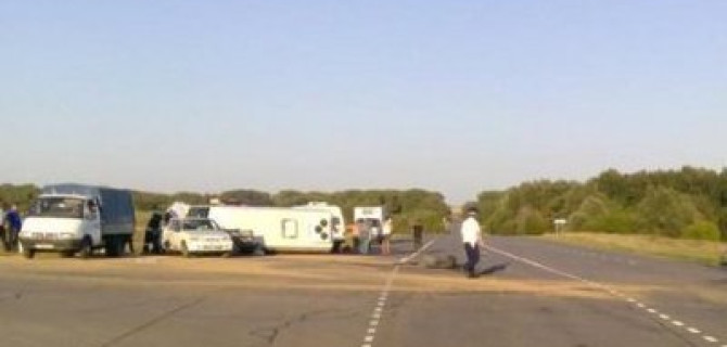 Водитель опрокинувшейся иномарки погиб в ДТП в Кумылженском районе