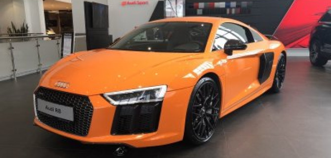 Audi R8 V10 5.2 FSI plus