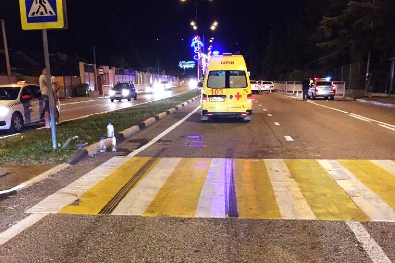 В Сочи водитель сбил 16-летнюю девушку и скрылся