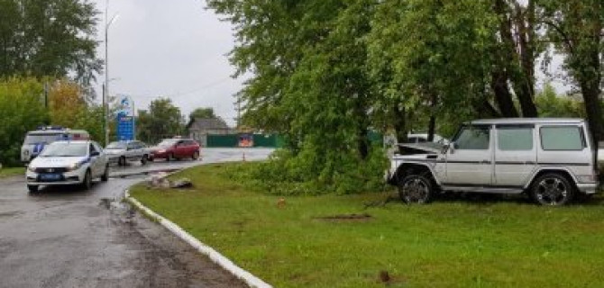 В Богдановиче  опрокинулся «Мерседес» - погиб пассажир