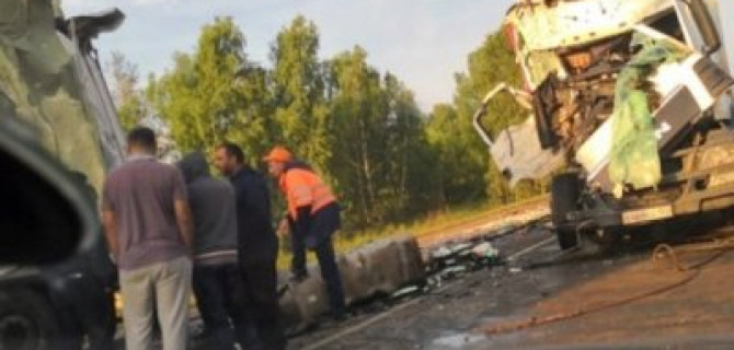 Фура насмерть задавила молодого человека в Новосибирской области