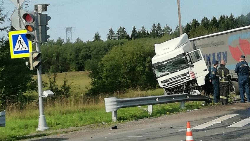 Два человека погибли в ДТП под Гатчиной (3)