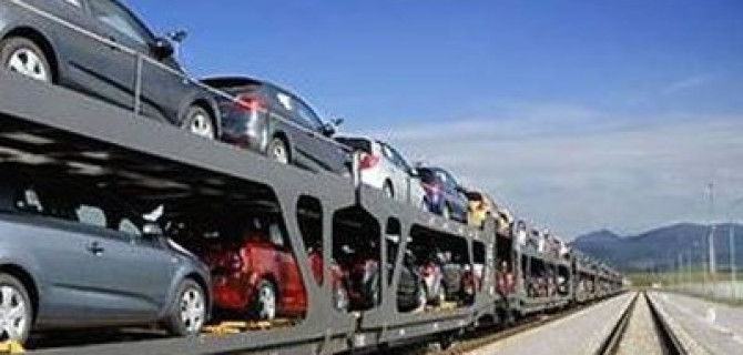 С сентября автомобили в Россию стало ввозить дешевле