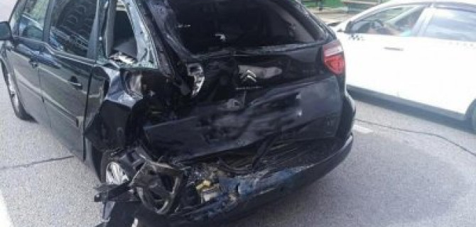 Двое детей пострадали в ДТП с КамАЗом в Сочи