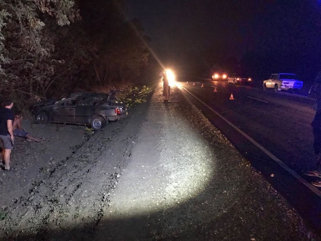 В Новокубанском районе в опрокинувшейся машине погиб водитель (2)