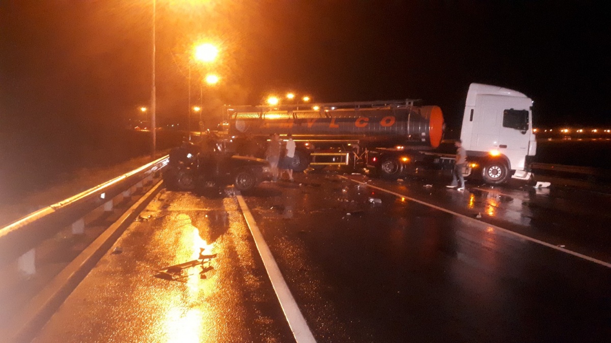 В ДТП с бензовозом под Ростовом погиб человек