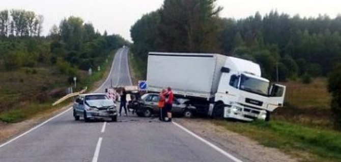 Женщина и подросток пострадали в ДТП в Одоевском районе