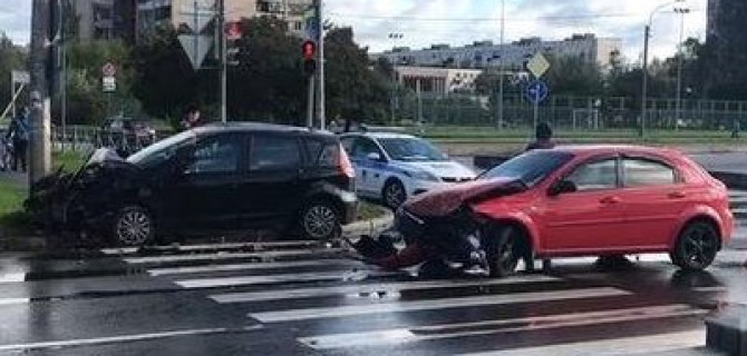 Женщина и ребенок пострадали в ДТП в Колпино