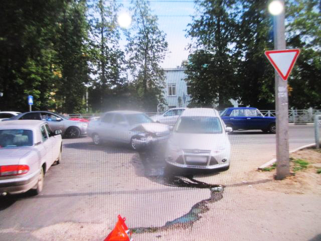 Двое детей пострадали в ДТП в Новомосковске