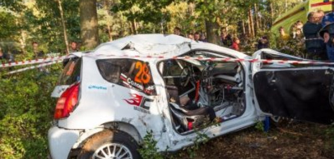 Ралли «Санкт-Петербург-2018» было остановлено из-за аварии, экипаж в тяжелом состоянии в больнице