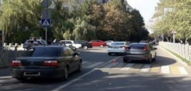 В Ставрополе автомобиль сбил 8-летнюю девочку на переходе