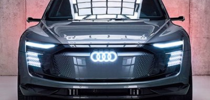 Электричеством теперь управляет Audi: мировая премьера Audi e-tron
