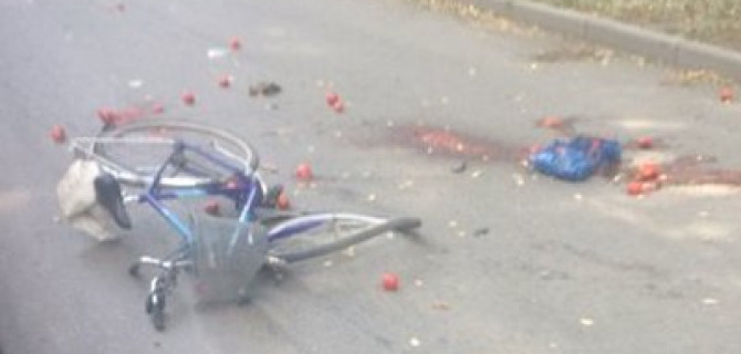 В Таганроге женщина на Opel сбила велосипедиста и уехала