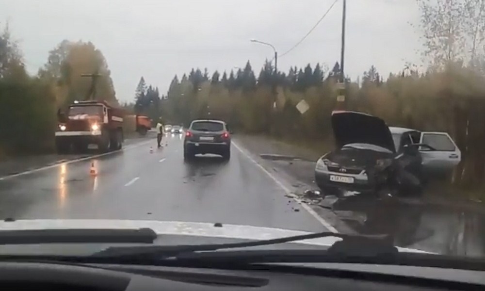 Три человека пострадали в массовом ДТП под Петрозаводском
