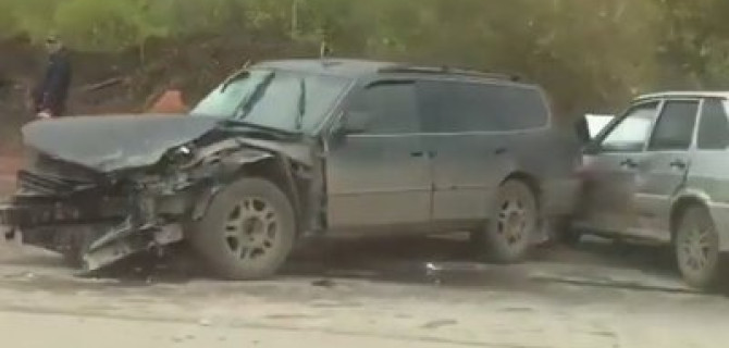 В Перми водитель насмерть сбил пенсионерку и устроил массовое ДТП