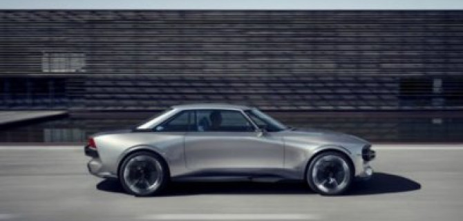 Компания Peugeot представила в Париже электромобиль с автопилотом