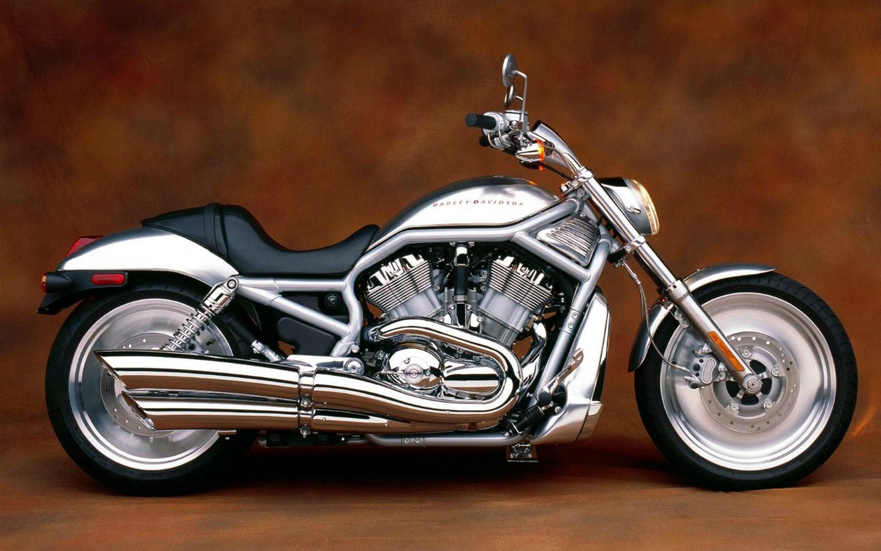 Harley-Davidson FXDR 114 — новый «спортсмен» из Милуоки харли в роуд