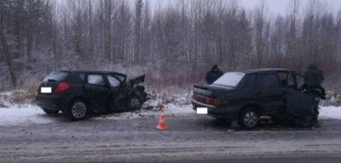 Четверо взрослых и младенец пострадали в ДТП под Ухтой