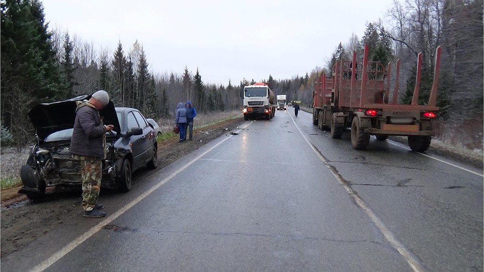 Два человека пострадали в массовом ДТП в Удмуртии (2)