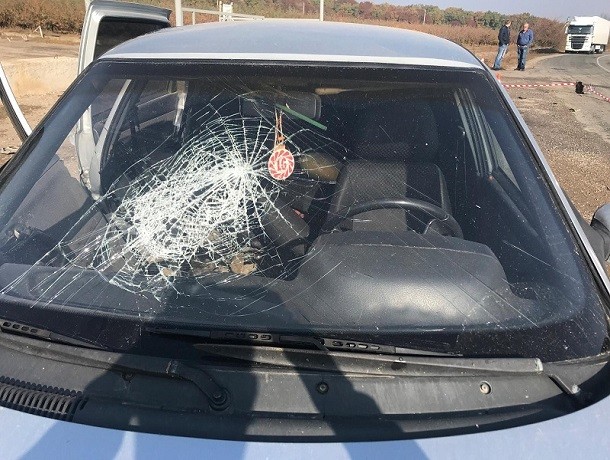 Девушка-водитель погибла в ДТП на Ставрополье, врезавшись в бетонный блок