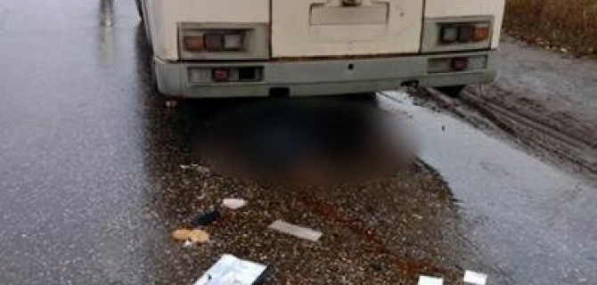 В Рязани автобус насмерть сбил женщину