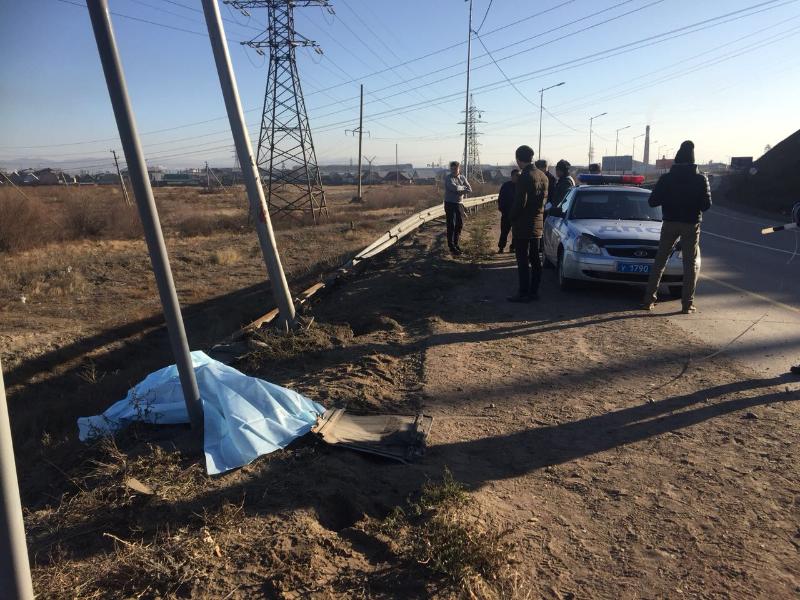 В Бурятии пассажирка автобуса погибла, выпав на дорогу (2)