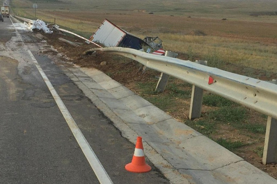 Два человека погибли в ДТП в Калмыкии