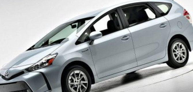 В конце ноября будет представлена рестайлинговая Toyota Prius