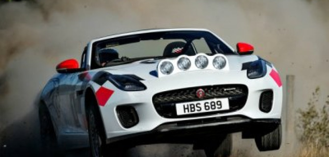 Кабриолеты Jaguar F-Type стали раллийными болидами