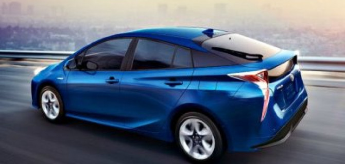 В России отзовут 226 Toyota Prius