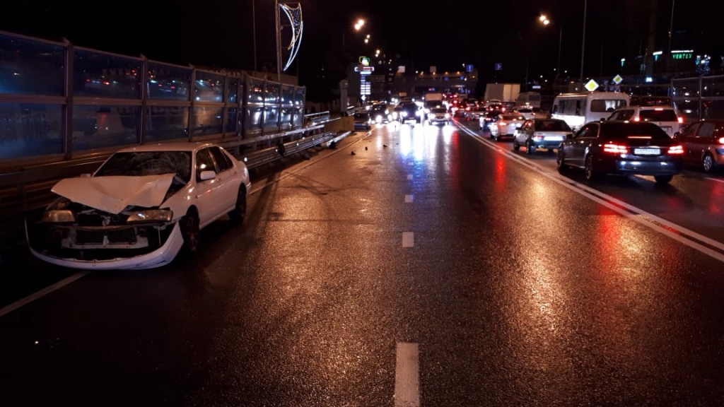 В Сочи иномарка насмерть сбила мужчину и женщину (1)