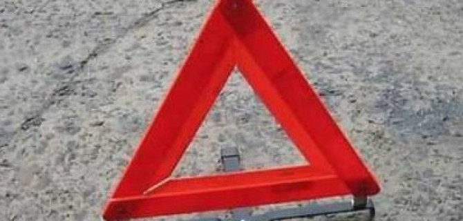 В утреннем ДТП под Ростовом пострадали два человека