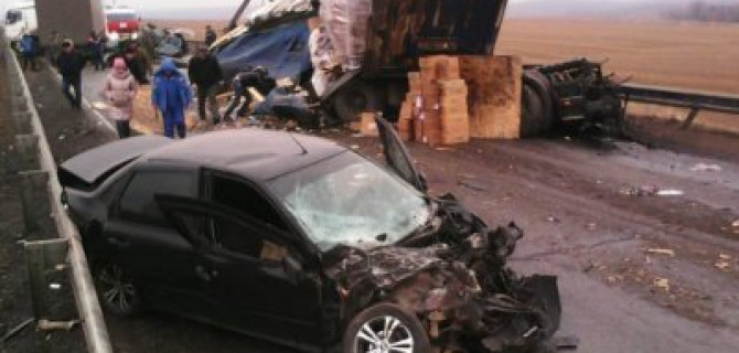 Два человека погибли в массовом ДТП в Удмуртии