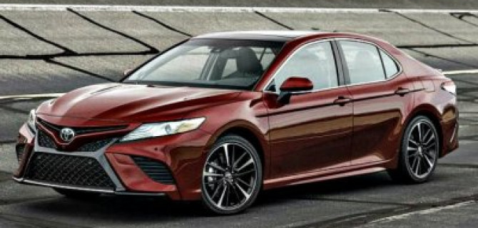 Выпуск Toyota Camry сокращён из-за падения спроса