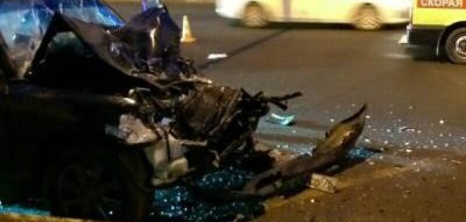 Внедорожник сбил четырех пешеходов в Ярославле