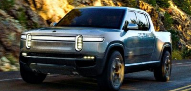 Представлен первый в мире электропикап Rivian R1T