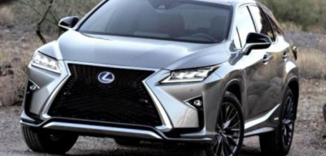 Lexus поднял российские цены на свои автомобили