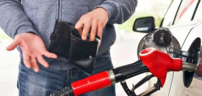 Независимые АЗС поднимут цены на горючее