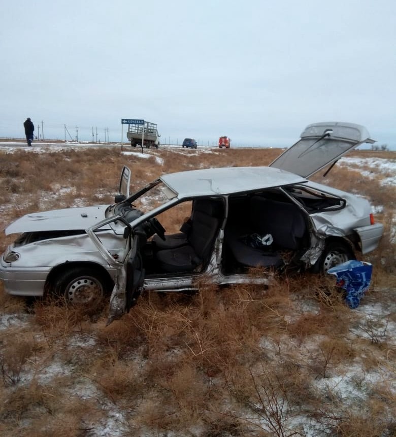 Женщина погибла в ДТП в Астраханской области (3)