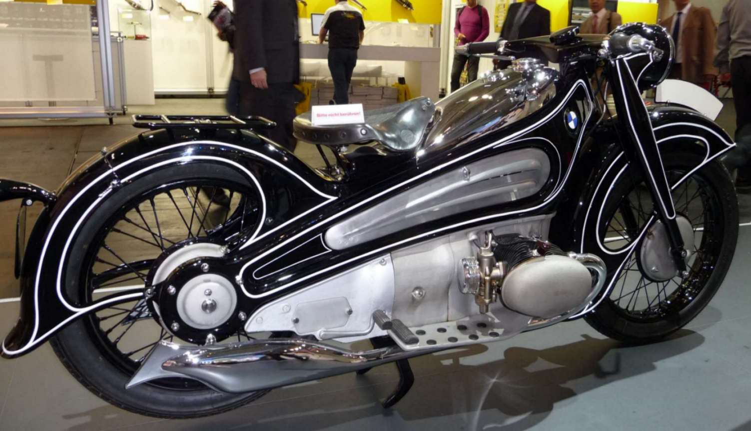 Ностальгия по cтарой Баварии бмв р7 2