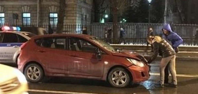 В Петербурге на Каменоостровском проспекте иномарка сбила женщину