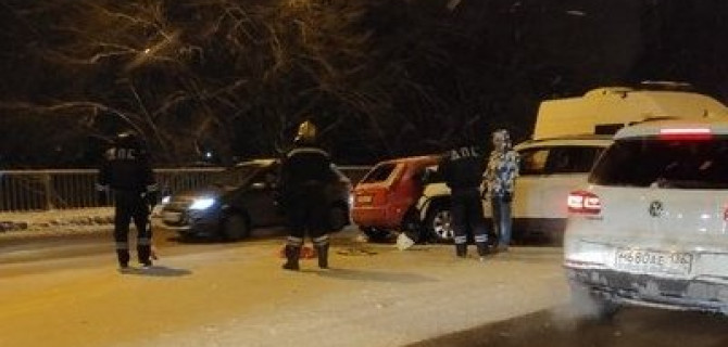 В Воронеже в ДТП погибла 25-летняя девушка-водитель