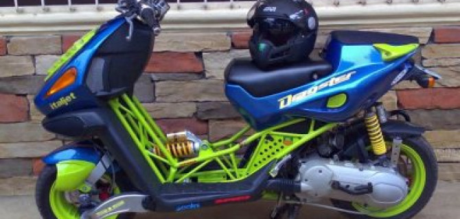 Новый Italjet Dragster: возвращение «бешеной табуретки»