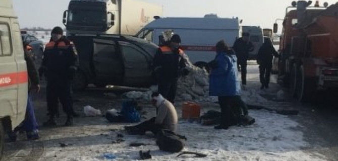 В ДТП с КамАЗом в Энгельсском районе пострадали 6 человек