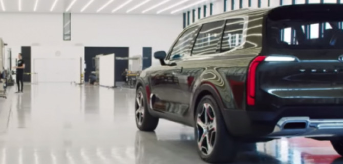 KIA показала видеотизер с серийной версией нового кроссовера Telluride