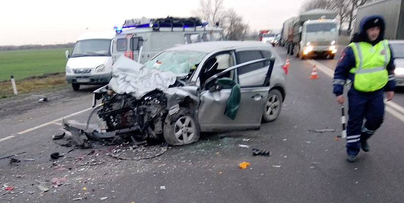 Два человека погибли в ДТП с иномарками на Кубани (2)