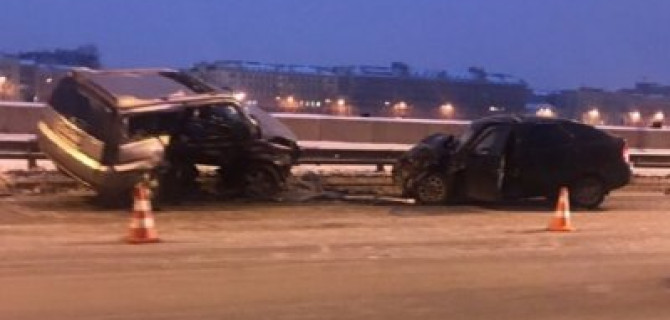 Женщина погибла в ДТП в Петербурге