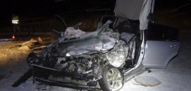 В ДТП под Апатитами погиб водитель иномарки