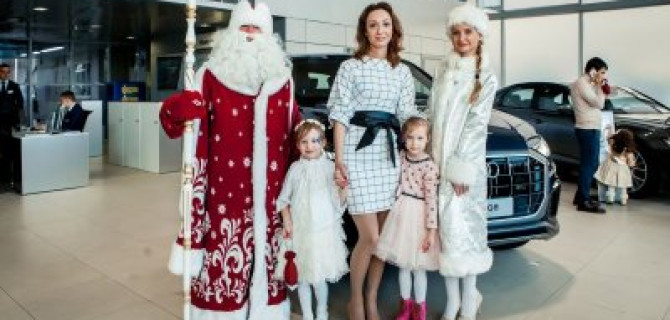 Новогодняя елка в АЦ Беляево