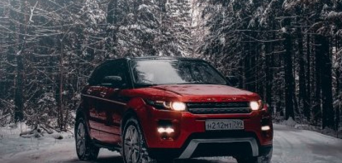 НОВОГОДНЯ МАГИЯ В «АВИЛОН»!  RANGE ROVER EVOQUE  С ВЫГОДОЙ ДО 1 190 460 РУБЛЕЙ.